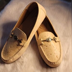 Patricia Nash Cream Embossed Leather Loafers with Gold Accent 8.5